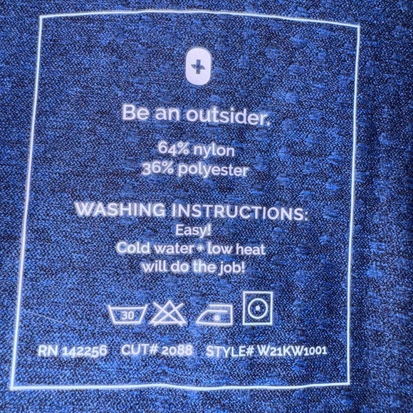 New Figs Salta performance Underscrub Electric Blue Limited Color! - Picture 7 of 7